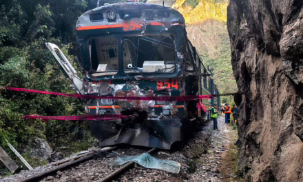 Video:Choque de trenes en el Machu Pichu, varios heridos