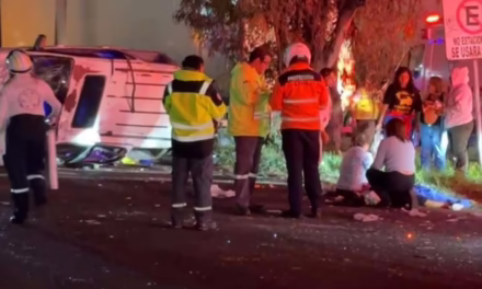 Video:Tráiler embiste camioneta en la México-Puebla: dos personas perdieron la vida 