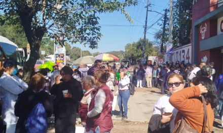 Trabajadores del Sector Salud se manifestaron este día en las instalaciones de la Jurisdicción Sanitaria V