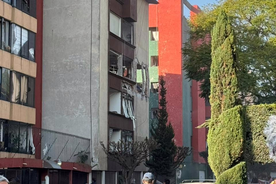 Fuerte explosión en Paseos de Taxqueña, Coyoacán, deja varios heridos