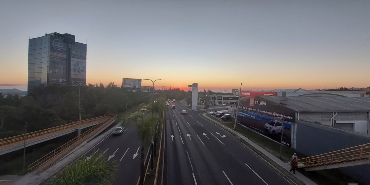 Durante este día, la mayor probabilidad de lluvias y tormentas se espera en sectores de las cuencas del sur