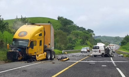 Tragedia en la autopista 180 Cardel – Poza Rica, dos muertos tras brutal choque