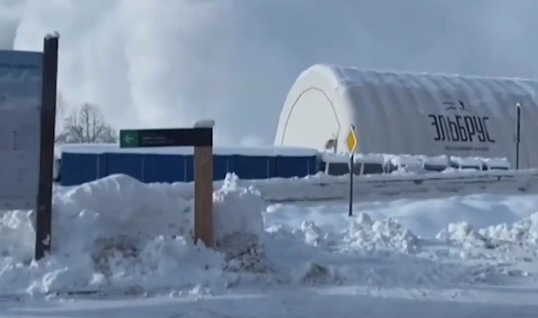 VIDEO:AVALANCHA MASIVA GOLPEA RESORT ELBRUS EN RUSIA