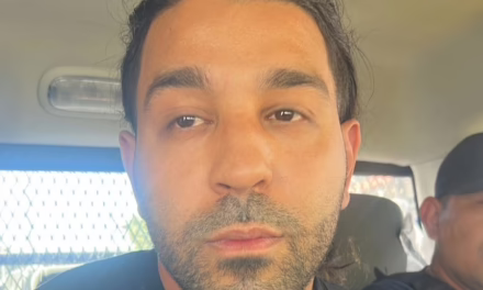 García Harfuch informó sobre la detención en Playa del Carmen hombre buscado por el FBI por estafar a adultos mayores en EU