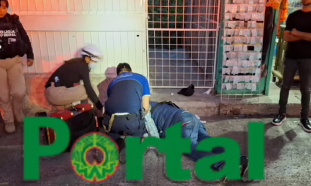 Se desvanece hombre en parada de la Av. Chedraui Caram; cuerpos de emergencia lo auxilian