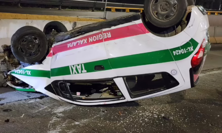 Se voltea taxi a la altura de La Araucaria