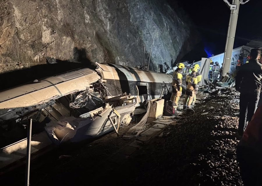 Video:Al menos 39 muertos y 73 heridos tras choque de trenes en España