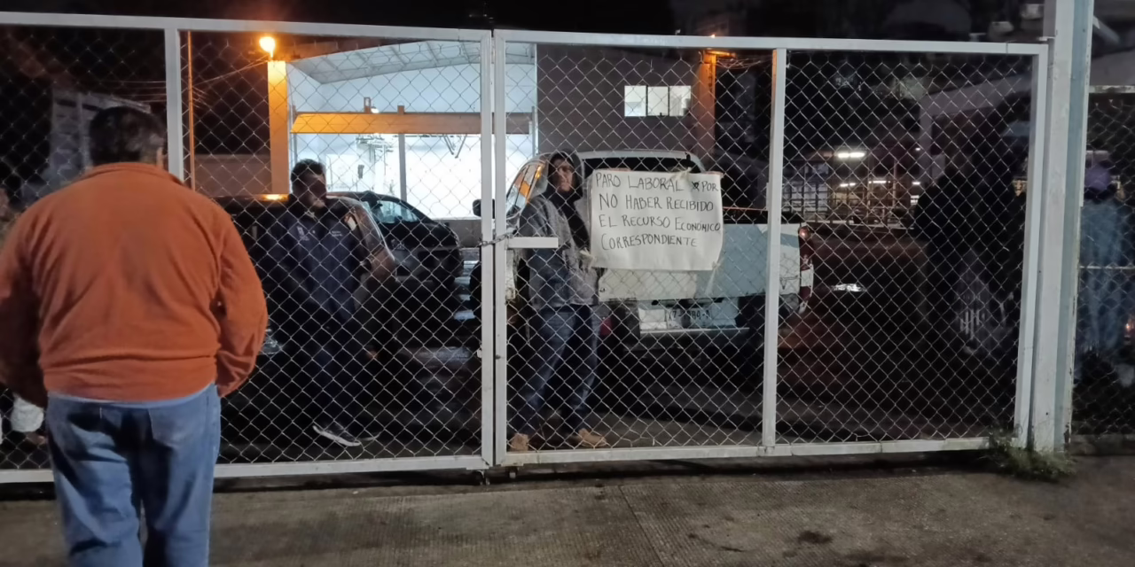 Trabajadores toman instalaciones de Rastro Municipal de Xalapa