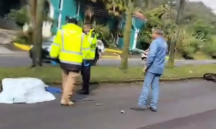 Tragedia en la Xalapa-Coatepec: Fallece motociclista tras fuerte accidente