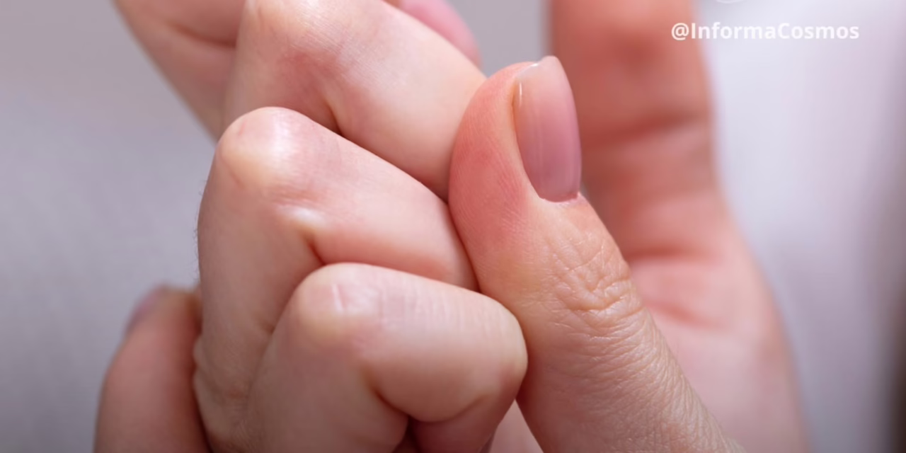 Te decimos por qué truenan los dedos y cuáles son sus verdaderas consecuencias
