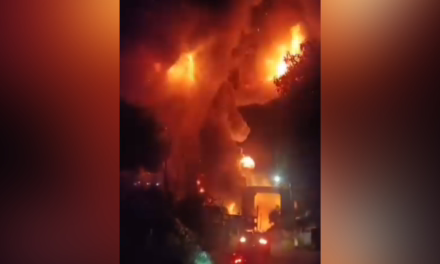 TRÁGICO ACCIDENTE EN LA MÉXICO-TUXPAN: EXPLOTA PIPA TRAS CAER DE UN PUENTE