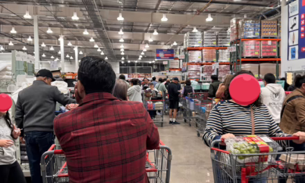 ¿Es legal que revisen tu ticket al salir de una tienda? Esto dice Profeco