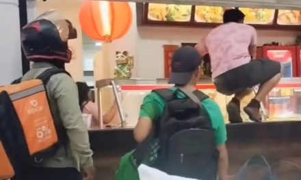 Video:Pelea en restaurante chino ubicado en centro comercial de Villahermosa