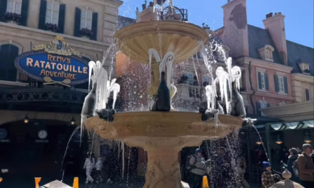 Video: Se congela la fuente de Ratatouille en Epcot de Orlando, Florida
