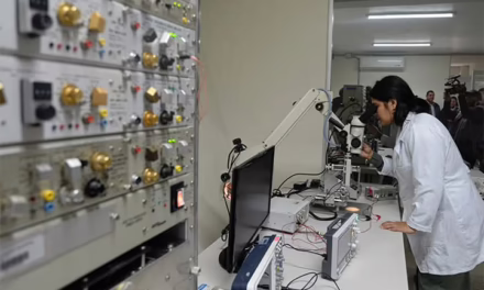 UV inauguró Laboratorio de Medicina Bioelectrónica