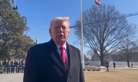 Donald Trump anunció este viernes que tiene previsto viajar a Venezuela