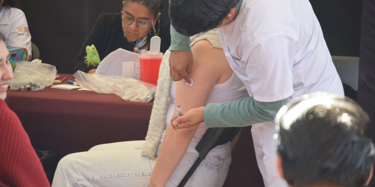 Refuerzan esquema de vacunación en oficinas centrales de la SEV