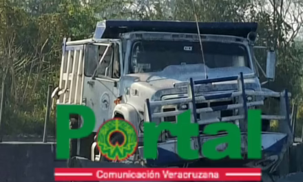 Camión de volteo protagoniza accidente en la Veracruz – Cardel