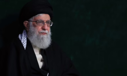 El presidente Donald Trump confirmó que Alí Jamenei, líder de Irán, está muerto.