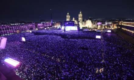 Noche histórica de Shakira rompe récord en el Zócalo de la Ciudad de México, más de 400 mil asistentes 