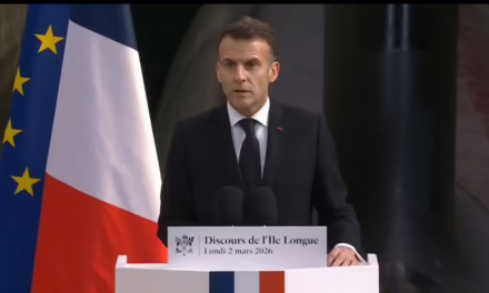 Macron refuerza el arsenal nuclear y amenaza con usarlo para defender los “intereses vitales” de Francia