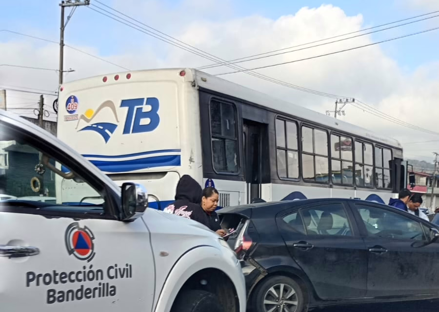 Accidente de tránsito en el Bulevar Xalapa-Banderilla