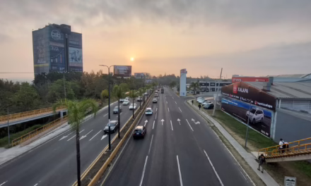 Entre esta jornada de lunes y el miércoles, se espera que continúe el ambiente caluroso al mediodía y primeras horas de la tarde a lo largo del estado de Veracruz
