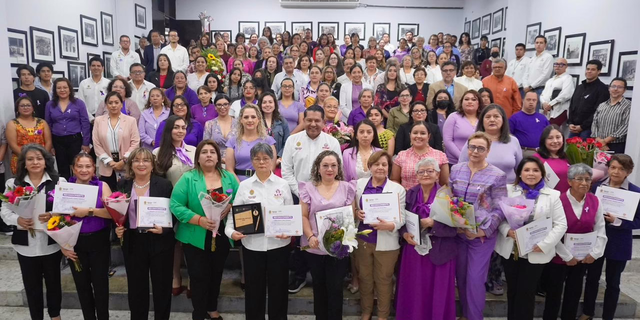 Reconocen en STPSP la vocación y trayectoria de sus servidoras públicas