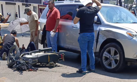 Motociclista lesionado tras accidente en la Avenida Ruiz Cortines
