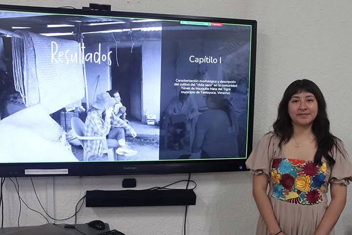 Alba Victoria Martínez, egresada de la Maestría en Ecología Tropical, documentó que el chile seco de Tantoyuca