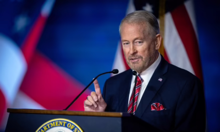 Embajador de EU presume cooperación histórica con México