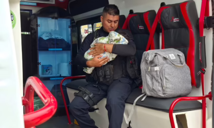 Atiende SSP de manera inmediata a madre de familia y su bebé tras atropellamiento