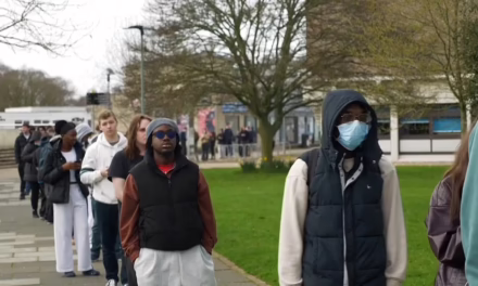 Una emergencia nacional por la meningitis declara el Reino Unido