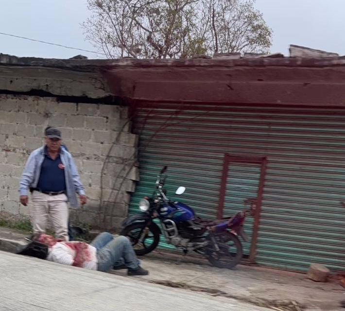 Motociclista lesionado tras accidente en la carretera Las Trancas-Coatepec