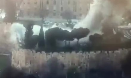 VIDEO:Fragmentos de misil iraní impactan en la Ciudad Vieja de Jerusalén