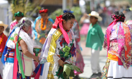 La hoja de maíz se transforma en arte y tradición en Cumbre Tajín