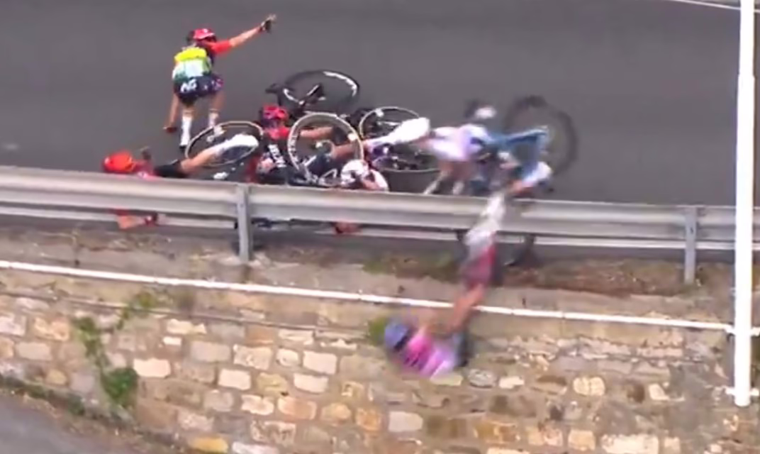 Video:Grave accidente de la ciclista Debora Silvestri en la Milán-San Remo