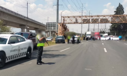 Bloquean carretera México-Toluca para exigir búsqueda de gaseros desaparecidos