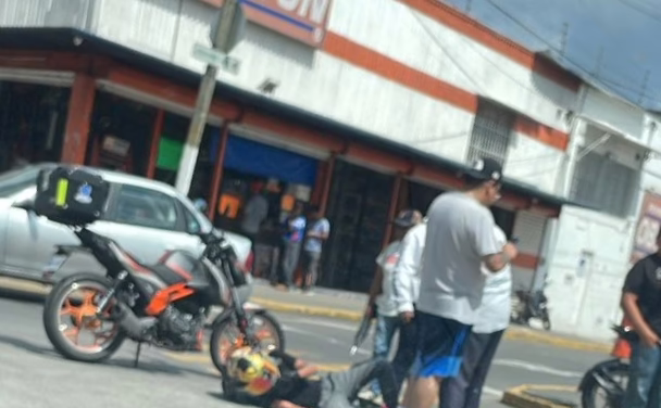 Motociclista lesionado en la avenida Lázaro Cárdenas, Xalapa 