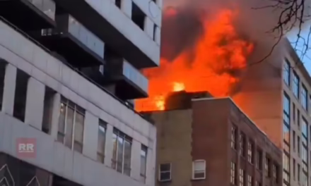 Explosión e incendio en edificio de Toronto Canadá