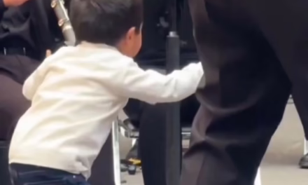 Video:Gabriel, el niño de cuatro años que sueña con ser director de orquesta en Puebla