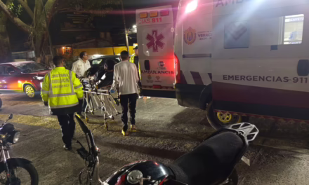 Tráiler impacta motociclista en la avenida Maestros Veracruzanos