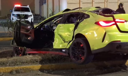 Mujer sale proyectada y muere tras brutal volcadura en la Puebla-Tlaxcala