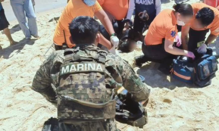 VIDEO:MARINO SALVA A JOVEN DE AHOGARSE EN PLAYAS DE BAJA CALIFORNIA 