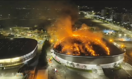 INCENDIO DESTRUYE TECHO DEL VELÓDROMO OLÍMPICO DE RÍO DE JANEIRO