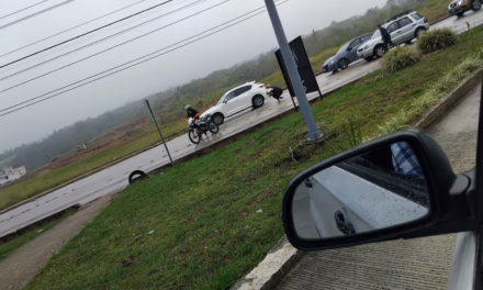 Accidente de motocicleta en la carretera Las Trancas-Coatepec