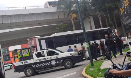 Falsa alarma moviliza a la Policía Estatal tras reporte de sujeto armado en autobús