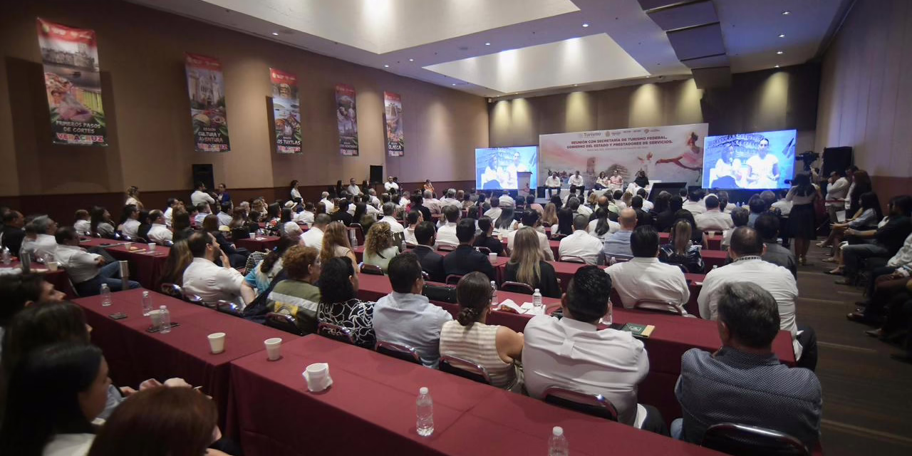 Veracruz se prepara para grandes eventos; inicia proceso de ampliación del WTC