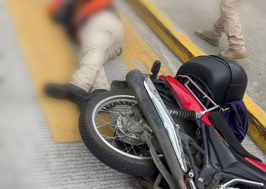 Colisión entre taxi y motocicleta en la Avenida Répsamen deja un lesionado