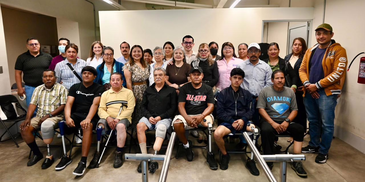 Avanza Veracruz hacia la inclusión; entregan prótesis a personas con discapacidad de siete municipios